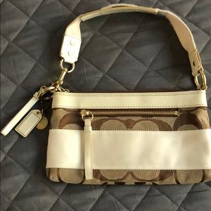 Coach Shoulder bag/wristlet